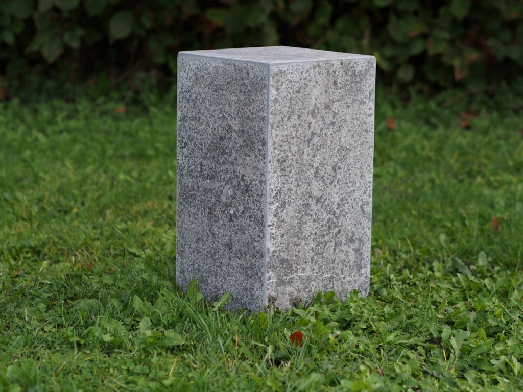Natuursteen zuil