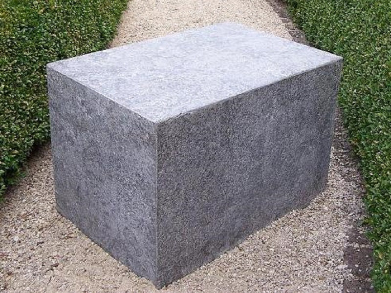 Natuursteen zuil