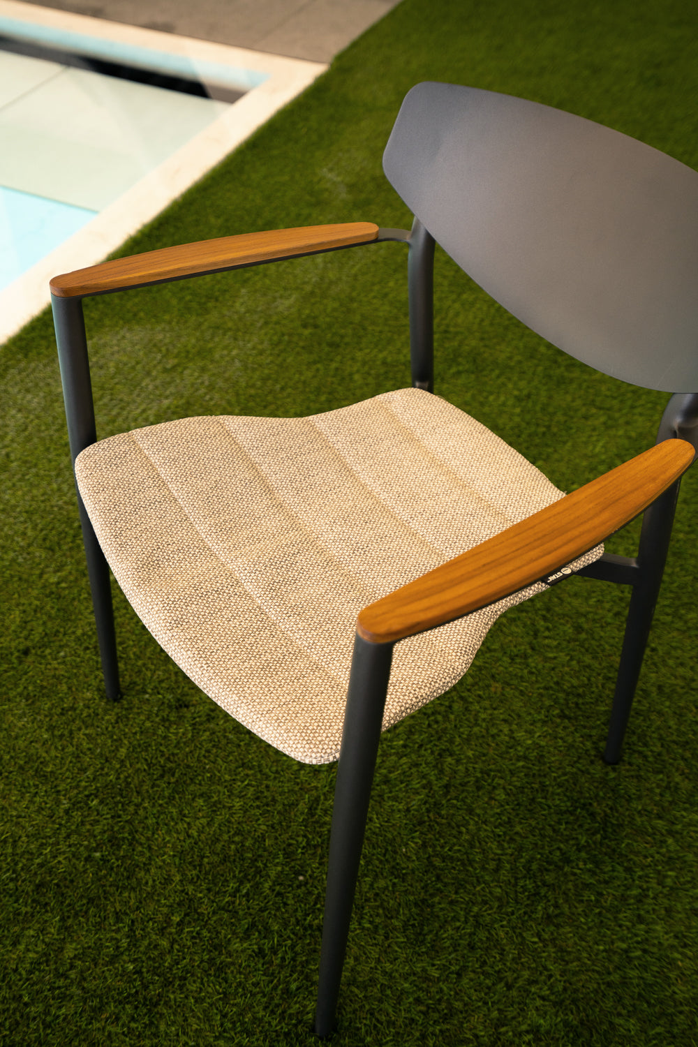 STAY Natural aluminium stoel